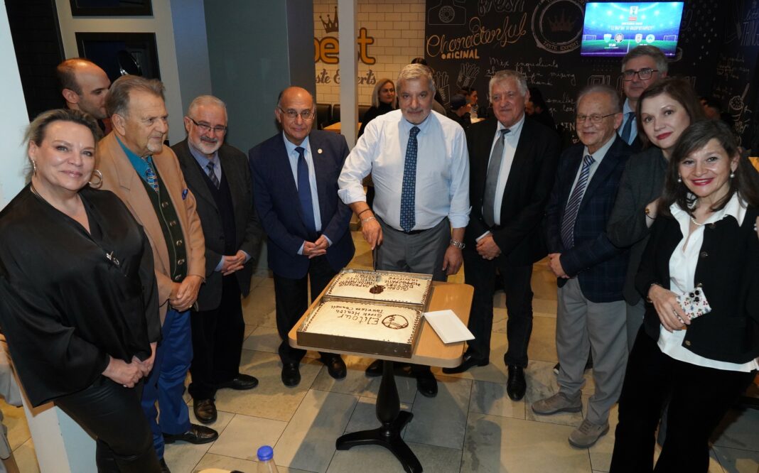 ELITOYR - Kopi pitas